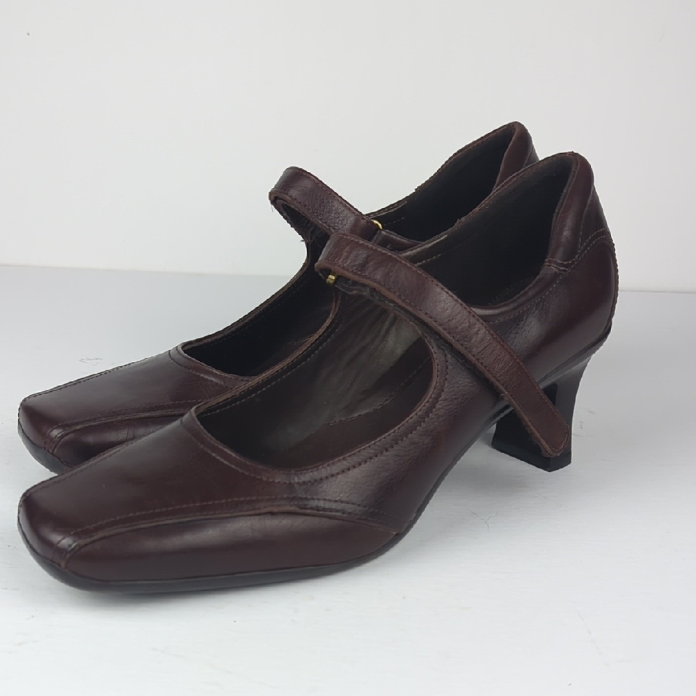 NUTURE Women's Size 9 Chocolate Brown Mary Jane Pumps